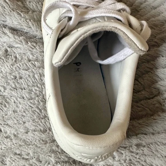 All White Leather Adidas Stan Smiths - Picture 4 of 6